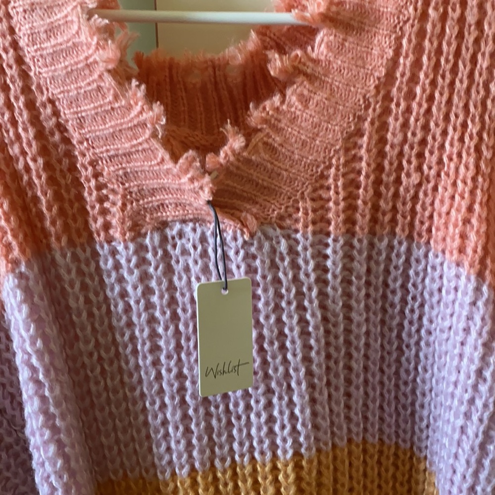 Distressed sweater - Picture 2 of 3